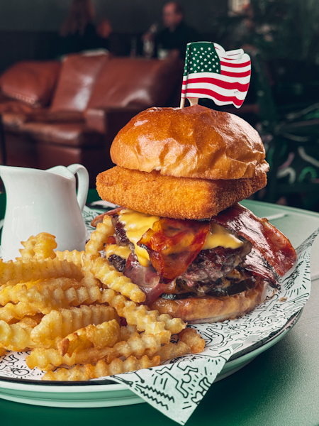 Chrysler burger escaldes comida americana